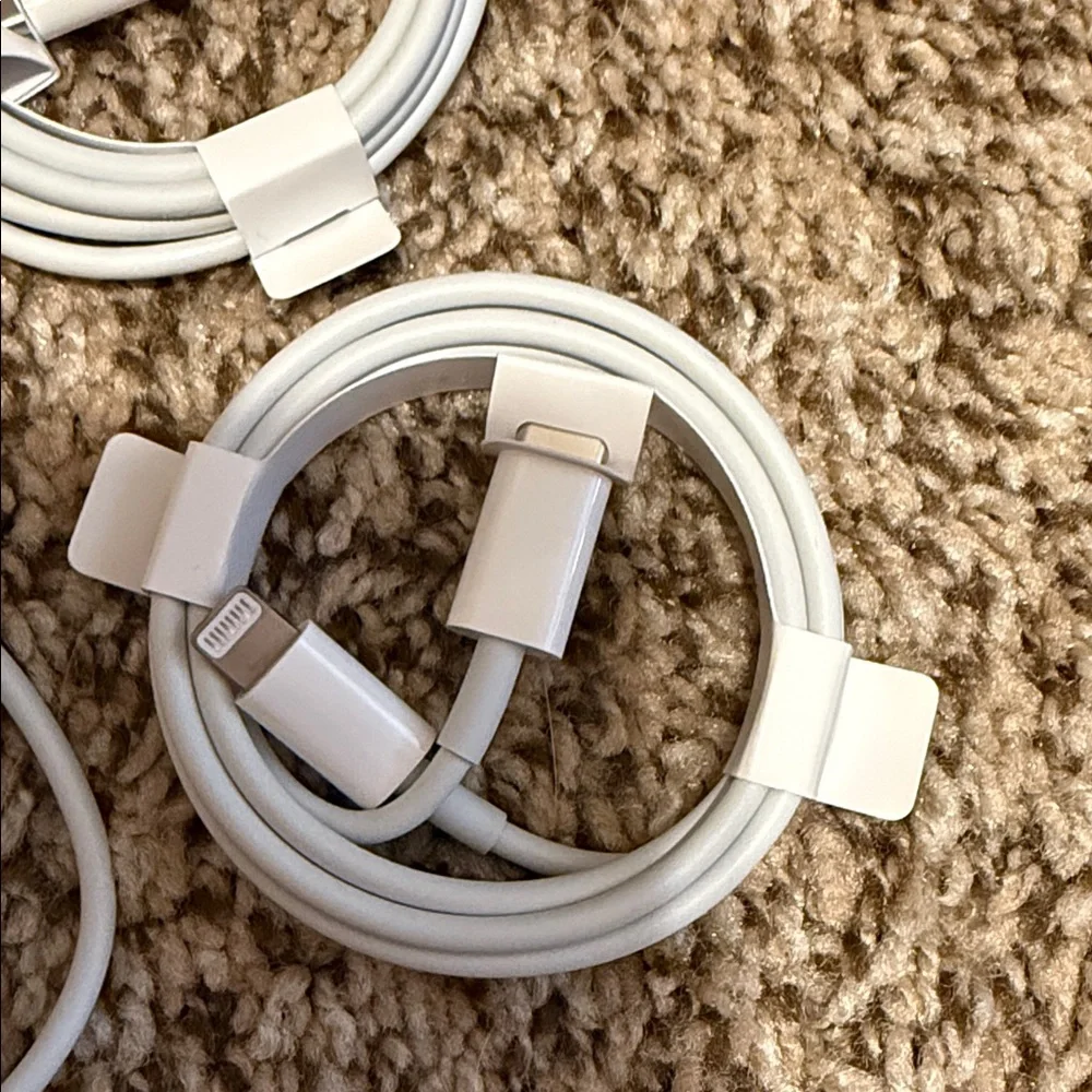 3 Apple USB-C to Lightening Charging Cables